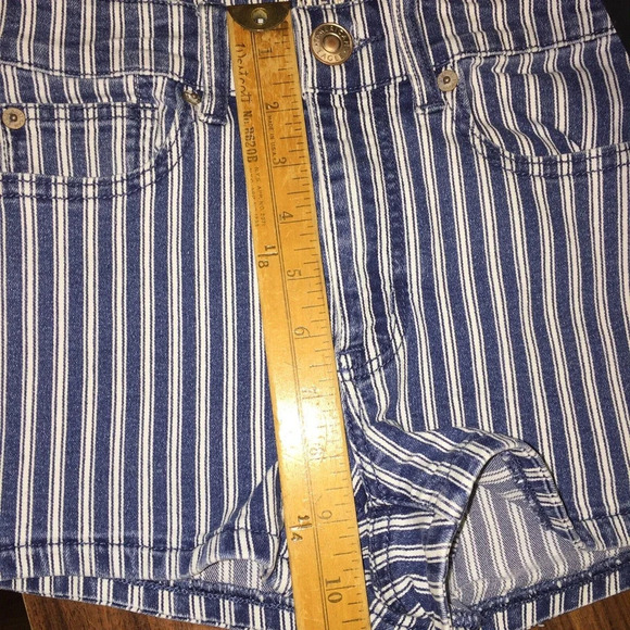 American Eagle Ne(x)t Level Hi-Rise Shortie Denim Shorts Stretch Size 2. - Picture 13 of 14